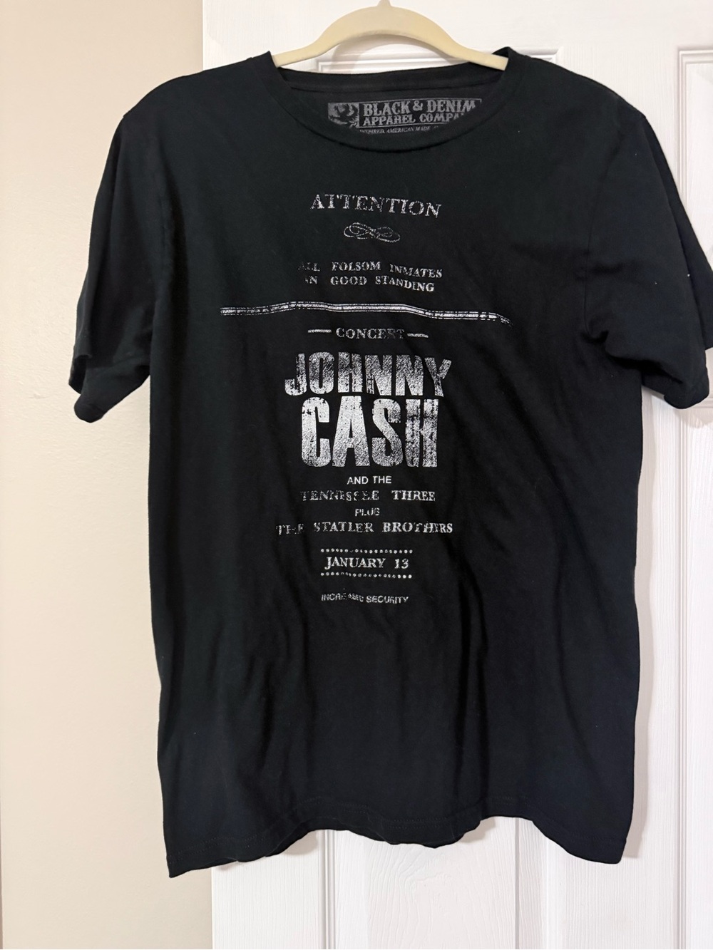 Johnny Cash Vintage Graphic Short Sleeve Tee - Black
